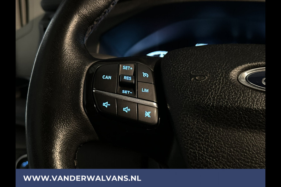 Ford Transit 2.0 TDCI 131pk L3H2 Euro6 ** Airco | Camera | Navigatie | Apple Carplay | Cruisecontrol Android Auto, Verwarmde voorruit, Stoelverwarming, Parkeersensoren, Bijrijdersbank
