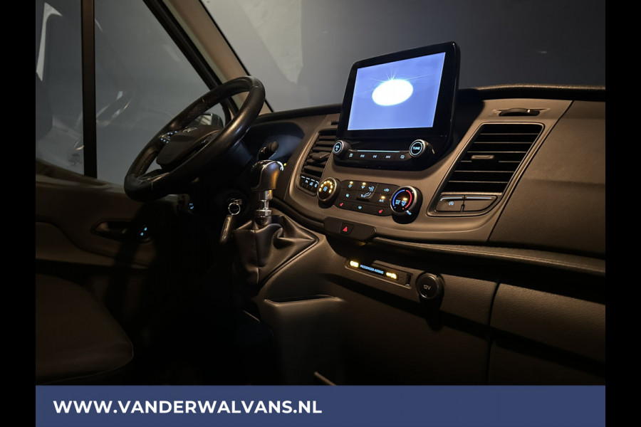 Ford Transit 2.0 TDCI 131pk L3H2 Euro6 ** Airco | Camera | Navigatie | Apple Carplay | Cruisecontrol Android Auto, Verwarmde voorruit, Stoelverwarming, Parkeersensoren, Bijrijdersbank