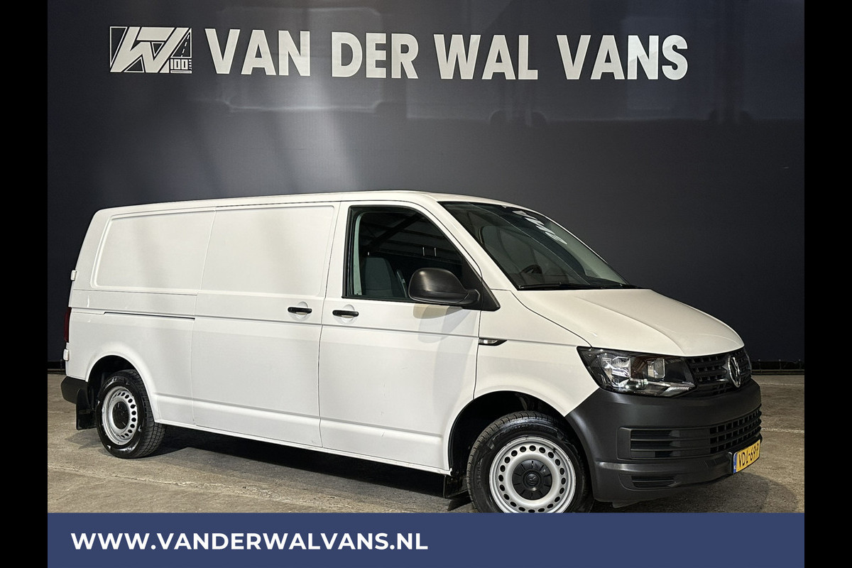 Volkswagen Transporter 2.0 TDI L2H1 Euro6 Airco | Navigatie | Cruisecontrol | Trekhaak | Leder stuurwiel Parkeersensoren Volkswagen Transporter 2.0 TDI L2H1 Euro6 Airco | Navigatie | Cruisecontrol | Trekhaak | Leder stuurwiel Parkeersensoren
