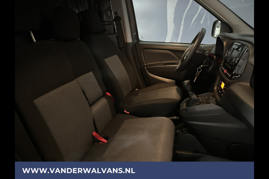 Fiat Dobló Cargo 1.3 MJ L1H1 Euro6 Airco | 3-Zits | Camera | Navigatie | Cruisecontrol | Parkeersensoren | Zijdeur, bijrijdersbank