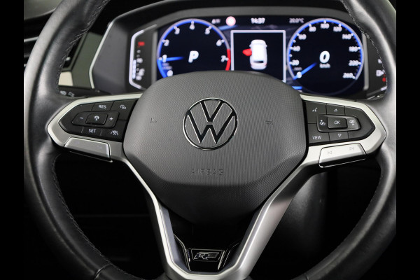 Volkswagen Passat Variant 1.5 TSI R-Line Business 150 pk Automaat (DSG) | Verlengde garantie | Navigatie | Parkeersensoren | Achteruitrijcamera | Stoelverwarming | Matrix LED koplampen |