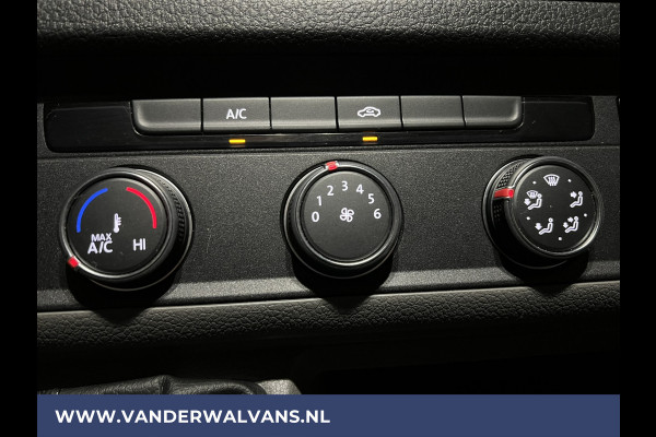 Volkswagen Crafter 2.0 TDI 141pk L4H3 L3H2 Euro6 ** Airco | 3000kg trekhaak | Cruisecontrol | Parkeersensoren Bijrijdersbank