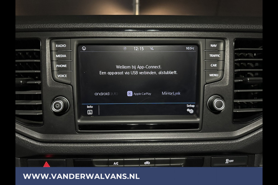 Volkswagen Crafter 2.0 TDI 177pk L3H3 L2H2 Euro6 Airco | Massagestoel | Camera | Navigatie | Apple Carplay Android Auto, Cruisecontrol, Chauffeursstoel, 3000kg trekvermogen