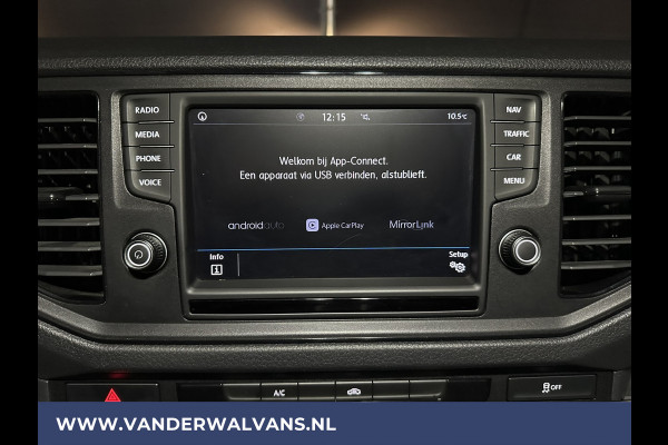 Volkswagen Crafter 2.0 TDI 177pk L3H3 L2H2 Euro6 Airco | Massagestoel | Camera | Navigatie | Apple Carplay Android Auto, Cruisecontrol, Chauffeursstoel, 3000kg trekvermogen