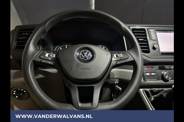 Volkswagen Crafter 2.0 TDI 177pk L3H3 L2H2 Euro6 Airco | Massagestoel | Camera | Navigatie | Apple Carplay Android Auto, Cruisecontrol, Chauffeursstoel, 3000kg trekvermogen