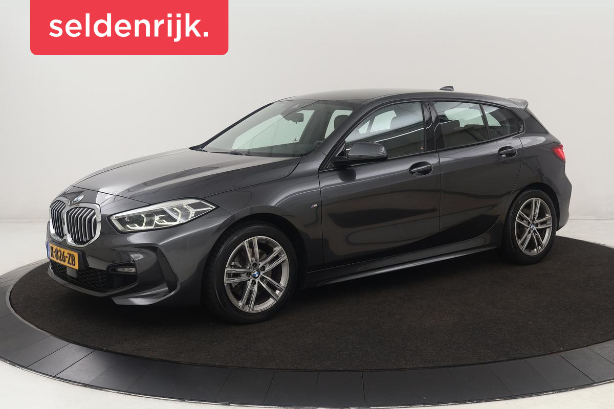 BMW 1-serie 116i High Executive | M Sport | Leder | Stoelverwarming | Carplay | Full LED | Sportstoelen | Navigatie | Climate control | Live Cockpit | Parkeerhulp | Cruise control BMW 1-serie 116i High Executive | M Sport | Leder | Stoelverwarming | Carplay | Full LED | Sportstoelen | Navigatie | Climate control | Live Cockpit | Parkeerhulp | Cruise control