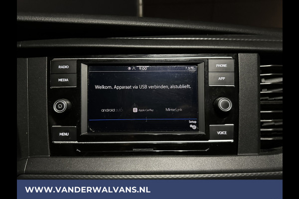 Volkswagen Transporter 2.0 TDI 150 pk L2H1 Euro6 # Airco | Trekhaak | Cruisecontrol | Apple Carplay | PDC Parkeersensoren, Android Auto