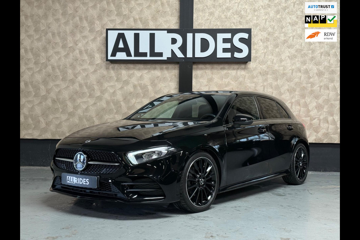 Mercedes-Benz A-Klasse 200 d Amg pakket l Night pakket l Sfeer verlichting l Camera l 19 Inch Mercedes-Benz A-Klasse 200 d Amg pakket l Night pakket l Sfeer verlichting l Camera l 19 Inch