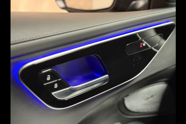 Mercedes-Benz C-Klasse 180 AMG Line | Sfeerverlichting | Stoelverwarming | Camera | Cruise control