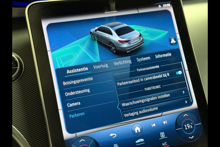 Mercedes-Benz C-Klasse 180 AMG Line | Sfeerverlichting | Stoelverwarming | Camera | Cruise control