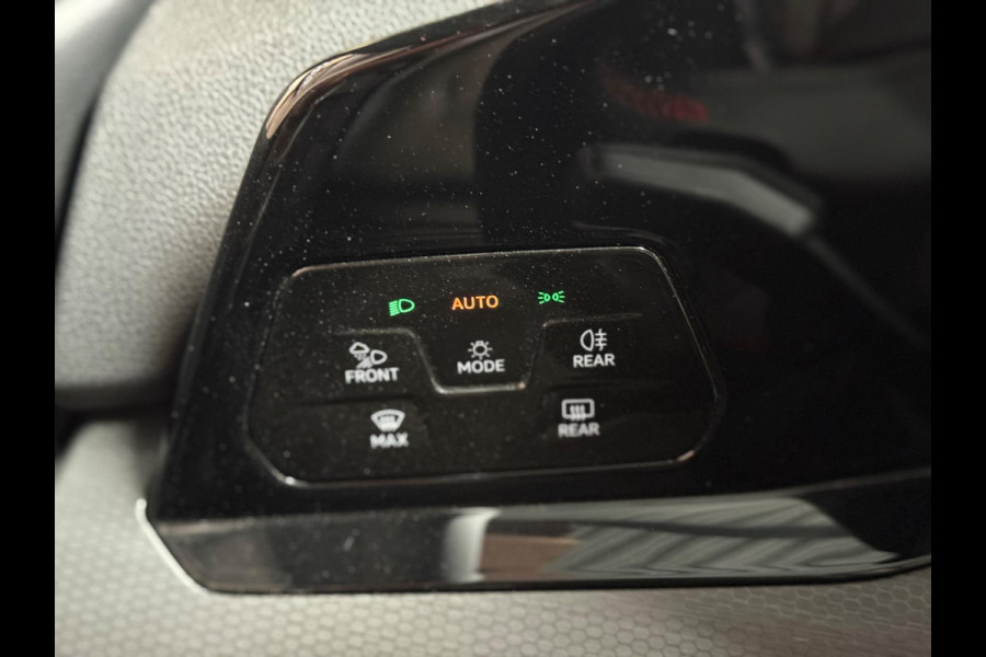 Volkswagen Golf 2.0 TSI GTI Clubsport | Pano | Nardo | Keyless | Side assist | IQ Light