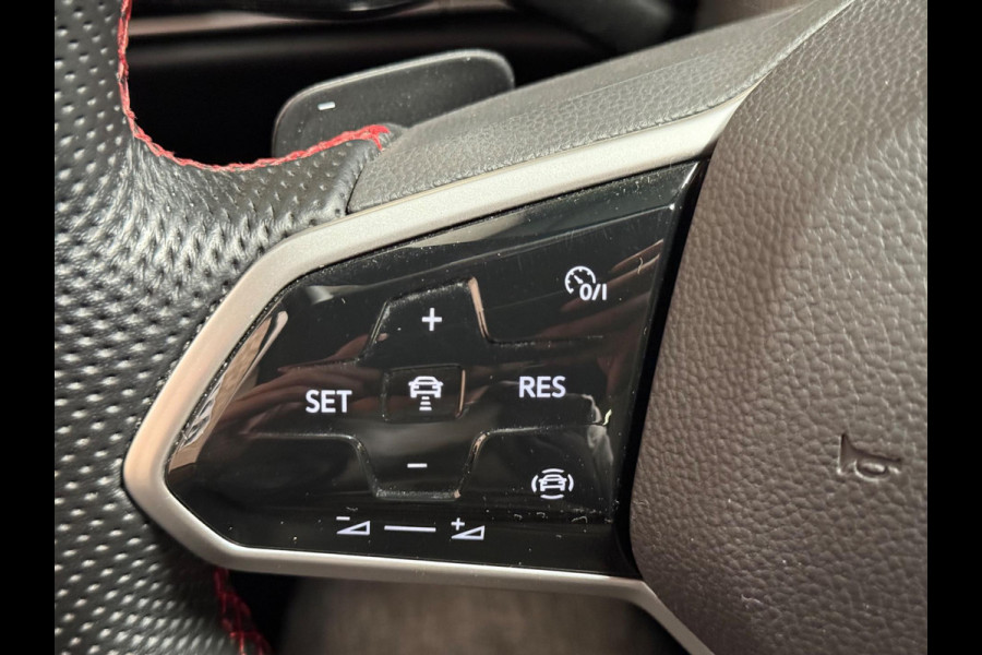 Volkswagen Golf 2.0 TSI GTI Clubsport | Pano | Nardo | Keyless | Side assist | IQ Light