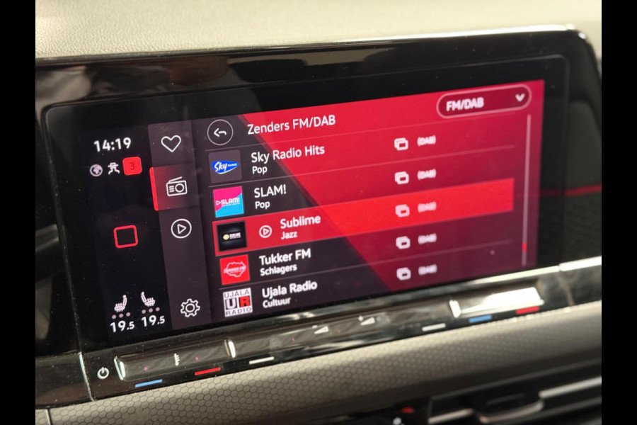 Volkswagen Golf 2.0 TSI GTI Clubsport | Pano | Nardo | Keyless | Side assist | IQ Light