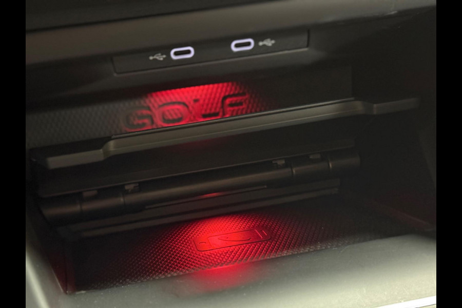 Volkswagen Golf 2.0 TSI GTI Clubsport | Pano | Nardo | Keyless | Side assist | IQ Light
