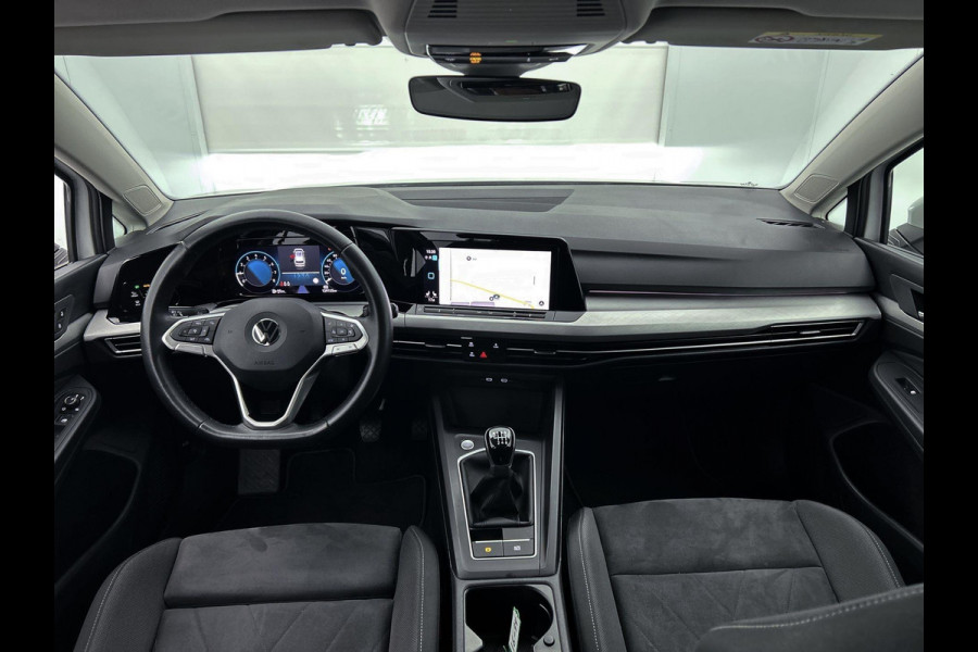 Volkswagen GOLF Variant 1.0 TSI Life Business (NAVIGATIE, STOEL-/STUURVERWARMING, CAMERA, MASSAGESTOELEN, 1e EIGENAAR)