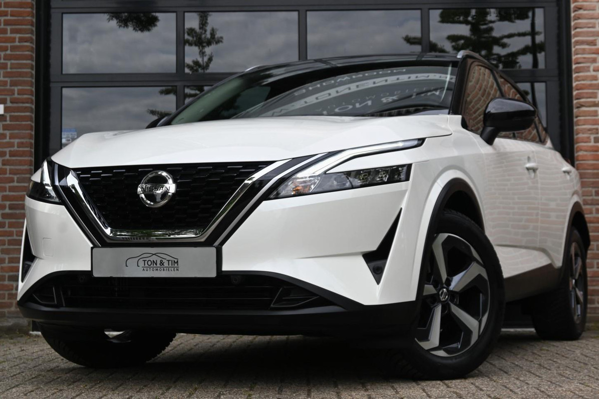 Nissan QASHQAI 1.3 MHEV Xtronic 1st Ed. Pano A.Cruise 360CAM '21 Nissan QASHQAI 1.3 MHEV Xtronic 1st Ed. Pano A.Cruise 360CAM '21