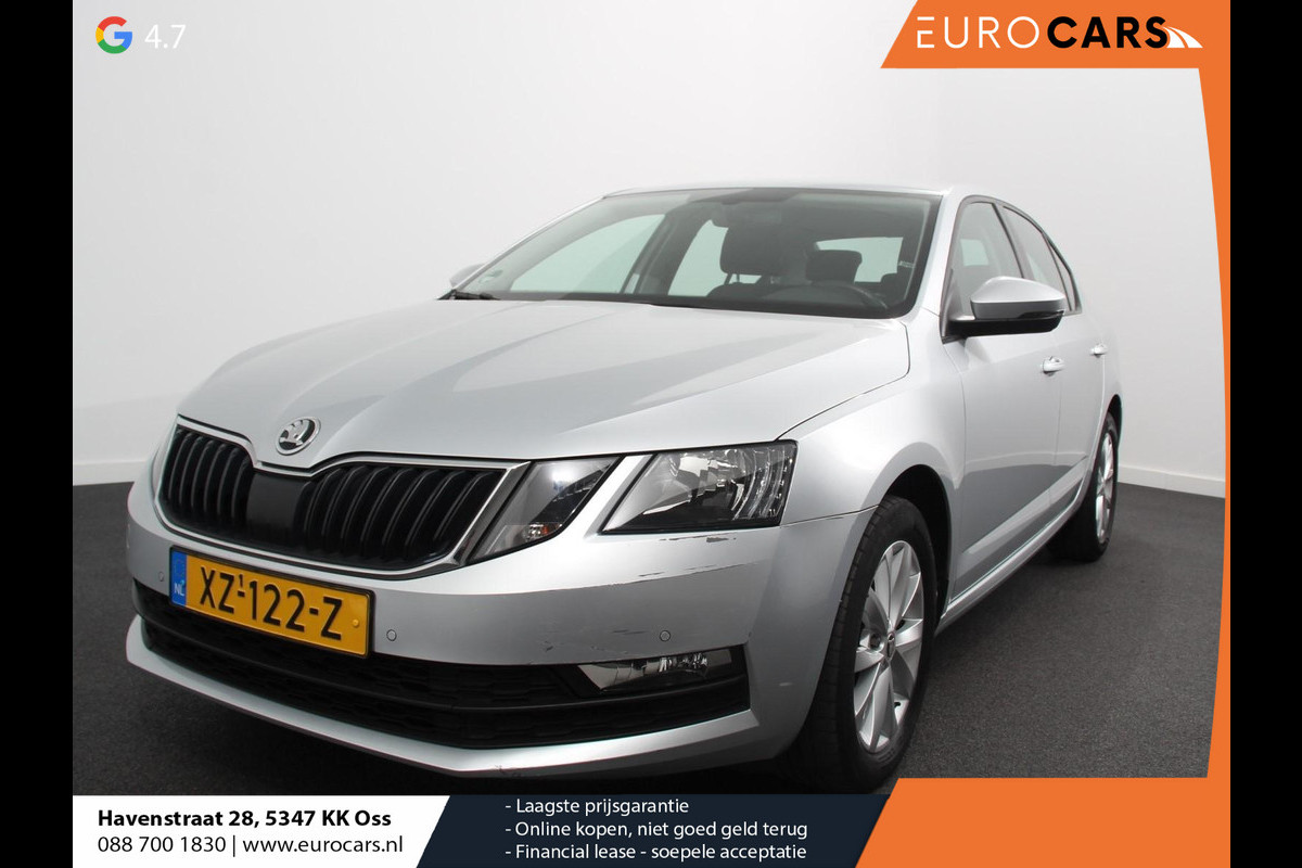 Škoda Octavia 1.5 TSI Greentech Ambition Business Climate control Cruise control Parkeersensoren Voorstoelen verwarmd Navigatie Apple Carplay/ Android Auto