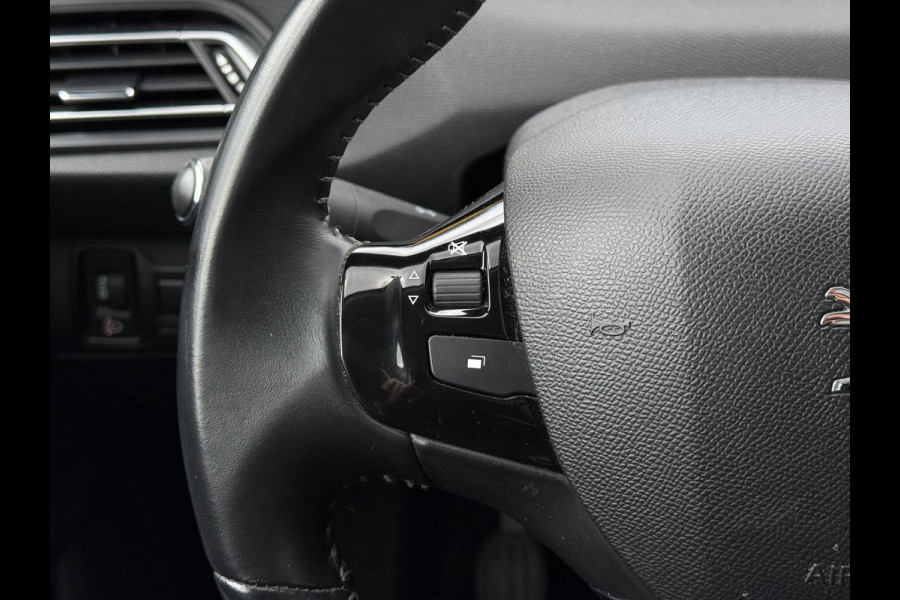 Peugeot 308 1.2 PureTech Active | Virtual Cockpit | Navi | Camera |