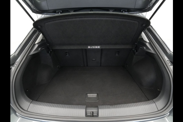 Volkswagen T-Roc 1.0 TSI 110pk Style Navigatie Pdc Acc Lm Velgen 217