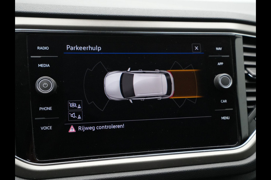 Volkswagen T-Roc 1.0 TSI 110pk Style Navigatie Pdc Acc Lm Velgen 217
