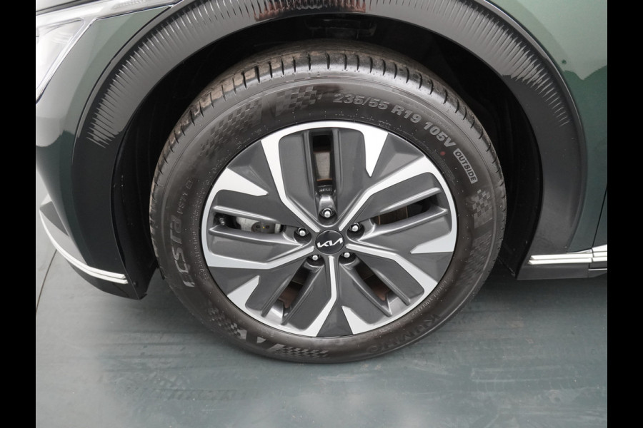 Kia Ev6 Plus 77.4 kWh Apple Carplay/ Android Auto - Cruise Control Adaptief - Dodehoekdetectie - Navigatie - Stoel/Stuurverwarming - Fabrieksgarantie tot 04-2031