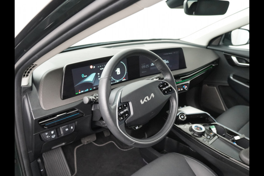 Kia Ev6 Plus 77.4 kWh Apple Carplay/ Android Auto - Cruise Control Adaptief - Dodehoekdetectie - Navigatie - Stoel/Stuurverwarming - Fabrieksgarantie tot 04-2031