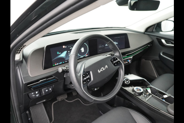 Kia Ev6 Plus 77.4 kWh Apple Carplay/ Android Auto - Cruise Control Adaptief - Dodehoekdetectie - Navigatie - Stoel/Stuurverwarming - Fabrieksgarantie tot 04-2031