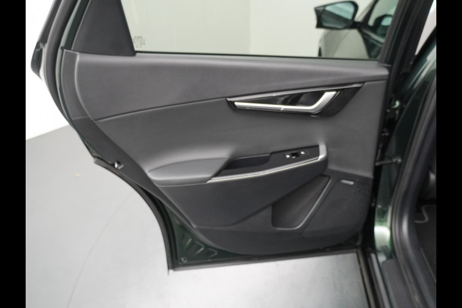 Kia Ev6 Plus 77.4 kWh Apple Carplay/ Android Auto - Cruise Control Adaptief - Dodehoekdetectie - Navigatie - Stoel/Stuurverwarming - Fabrieksgarantie tot 04-2031