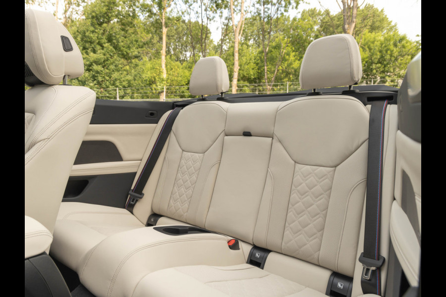BMW 4 Serie Cabrio M440i xDrive - Individual Leder - Stoelventilatie - Standkachel