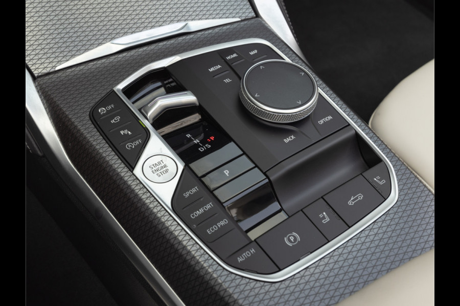 BMW 4 Serie Cabrio M440i xDrive - Individual Leder - Stoelventilatie - Standkachel