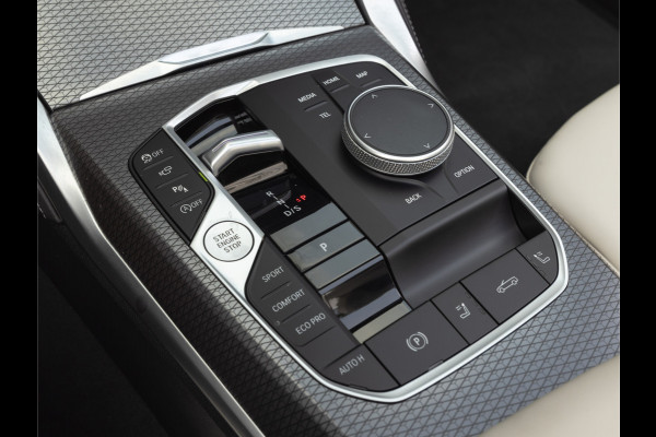 BMW 4 Serie Cabrio M440i xDrive - Individual Leder - Stoelventilatie - Standkachel