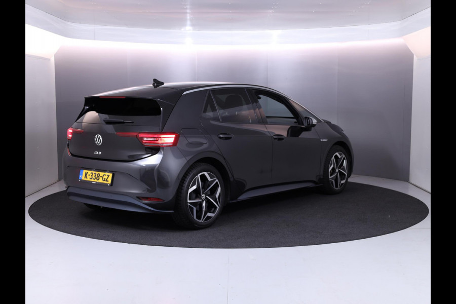 Volkswagen ID.3 First Plus 58 kWh 204 pk | Navigatie | Parkeersensoren | Achteruitrijcamera | Adaptieve cruise control | Matrix LED koplampen | Stoelverwarming |