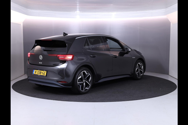 Volkswagen ID.3 First Plus 58 kWh 204 pk | Navigatie | Parkeersensoren | Achteruitrijcamera | Adaptieve cruise control | Matrix LED koplampen | Stoelverwarming |