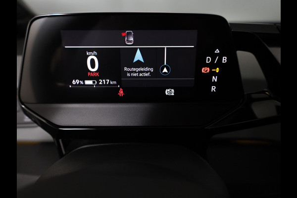 Volkswagen ID.3 First Plus 58 kWh 204 pk | Navigatie | Parkeersensoren | Achteruitrijcamera | Adaptieve cruise control | Matrix LED koplampen | Stoelverwarming |