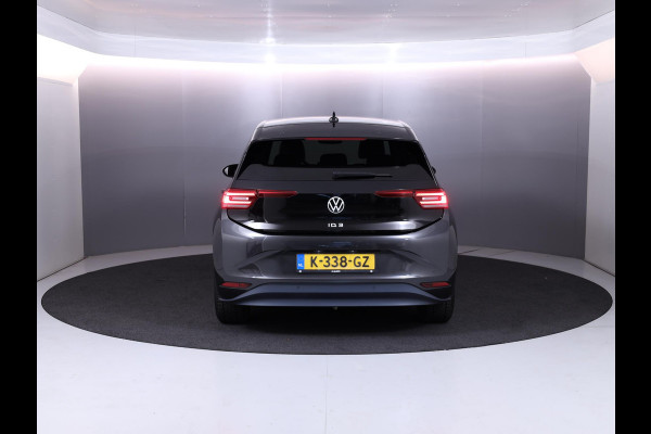 Volkswagen ID.3 First Plus 58 kWh 204 pk | Navigatie | Parkeersensoren | Achteruitrijcamera | Adaptieve cruise control | Matrix LED koplampen | Stoelverwarming |