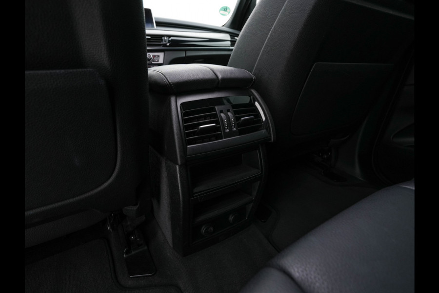 BMW X5 xDrive30d High Executive M-Sportpack Aut. *PANO | LUXURY-LEATHER | FULL-LED | HARMAN/KARDON-SURROUND | HEAD-UP | MEMORY-PACK | DIGI-COCKPIT | KEYLESS | CAMERA | NAVI-FULLMAP | AMBIENT-LIGHT | HEATED-COMFORT-SEATS | SHIFT-PADDLES