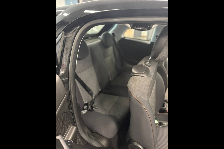 Fiat 500 3+1 Icon 42 kWh NAVIGATIE LM VELGEN CRUISE CONTROL CLIMATE CONTROL