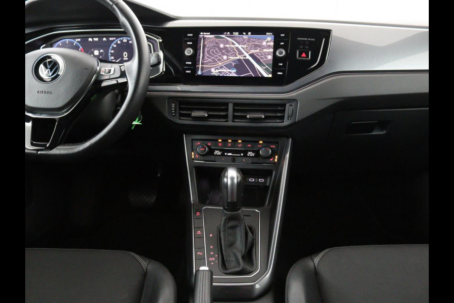 Volkswagen Polo 1.0 TSI R-Line | Stoelverwarming | Camera | Carplay | Climate control | Adaptive cruise | Full LED | Navigatie | Virtual Cockpit
