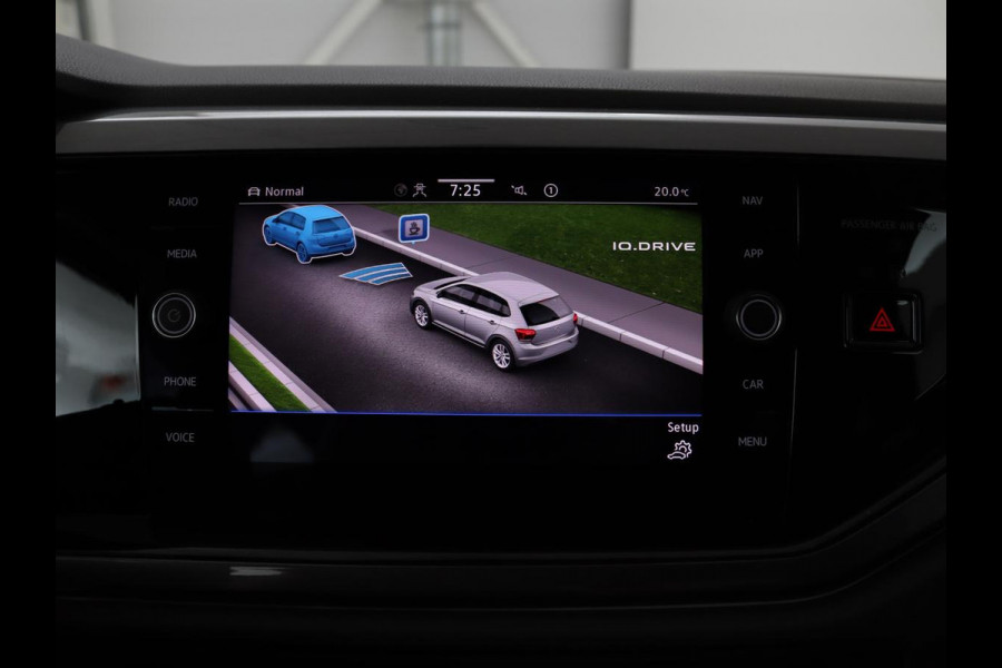 Volkswagen Polo 1.0 TSI R-Line | Stoelverwarming | Camera | Carplay | Climate control | Adaptive cruise | Full LED | Navigatie | Virtual Cockpit