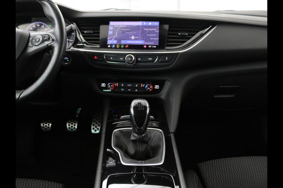 Opel Insignia 1.5 CDTI Business Elegance | Stoel & stuurverwarming | Trekhaak | Camera | Matrix LED | Carplay | Keyless | Navigatie