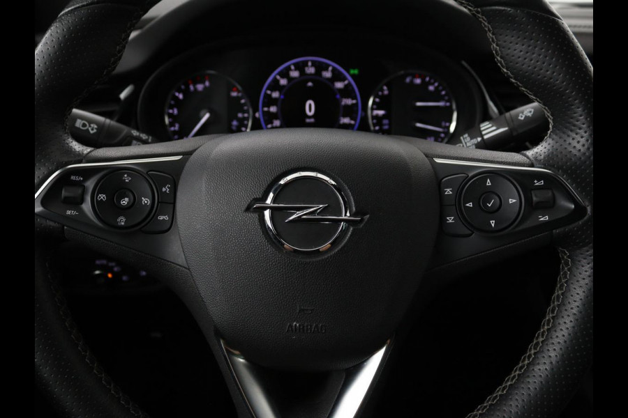 Opel Insignia 1.5 CDTI Business Elegance | Stoel & stuurverwarming | Trekhaak | Camera | Matrix LED | Carplay | Keyless | Navigatie