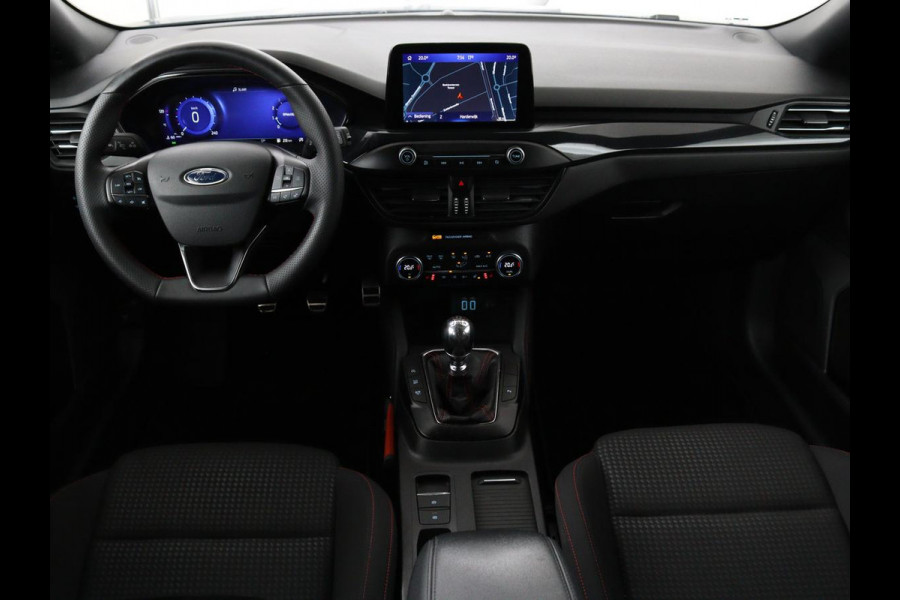 Ford Focus 1.0 EcoBosst Hybrid ST Line X | Stoel & stuurverwarming | Camera | Full LED | Carplay | Keyless | Climate control | Cruise control