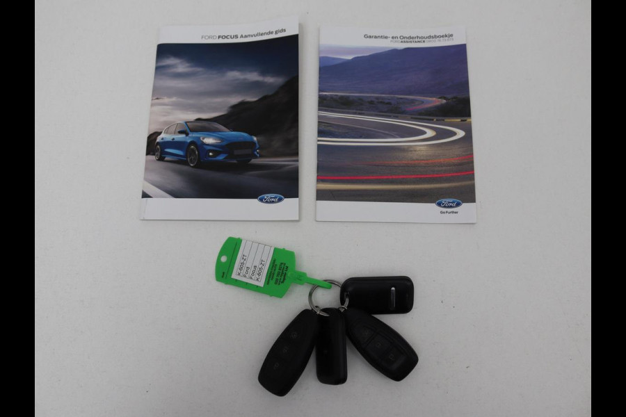 Ford Focus 1.0 EcoBosst Hybrid ST Line X | Stoel & stuurverwarming | Camera | Full LED | Carplay | Keyless | Climate control | Cruise control