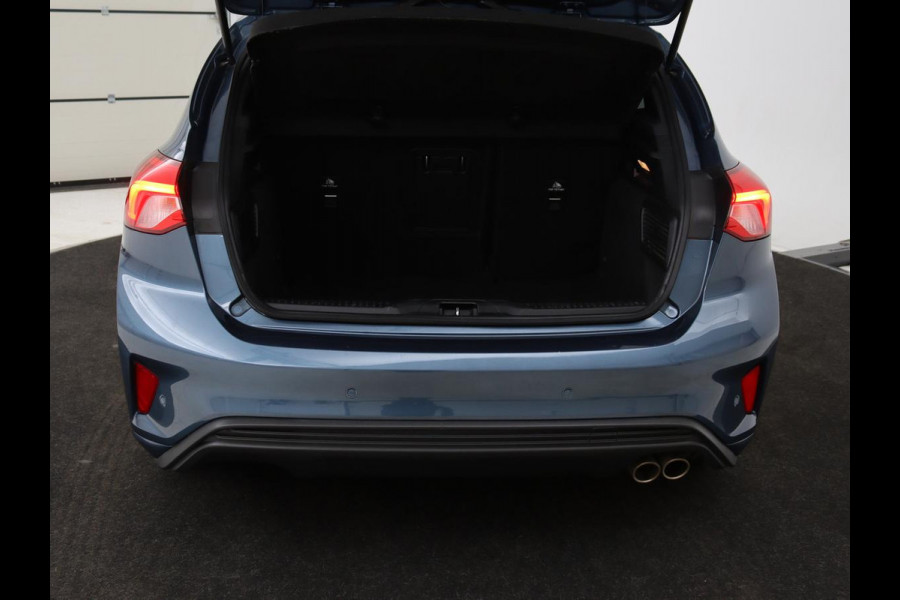 Ford Focus 1.0 EcoBosst Hybrid ST Line X | Stoel & stuurverwarming | Camera | Full LED | Carplay | Keyless | Climate control | Cruise control