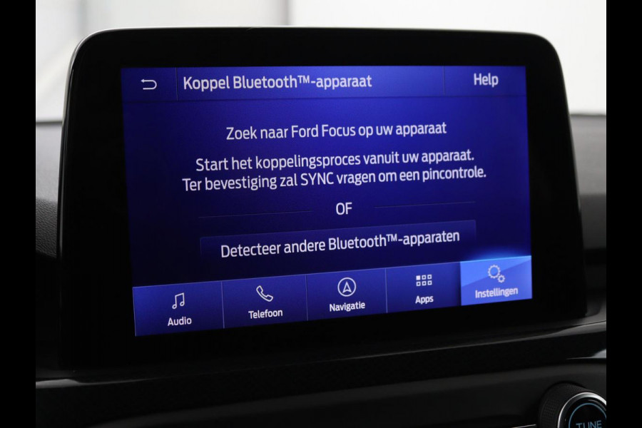 Ford Focus 1.0 EcoBosst Hybrid ST Line X | Stoel & stuurverwarming | Camera | Full LED | Carplay | Keyless | Climate control | Cruise control