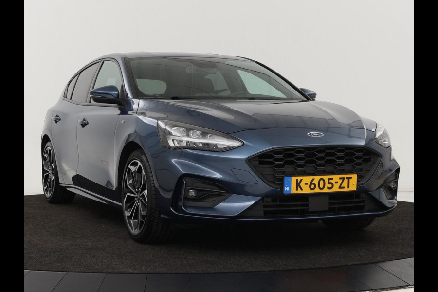 Ford Focus 1.0 EcoBosst Hybrid ST Line X | Stoel & stuurverwarming | Camera | Full LED | Carplay | Keyless | Climate control | Cruise control