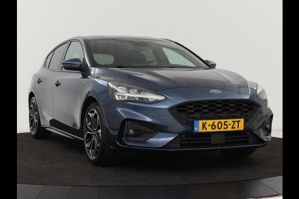 Ford Focus 1.0 EcoBosst Hybrid ST Line X | Stoel & stuurverwarming | Camera | Full LED | Carplay | Keyless | Climate control | Cruise control