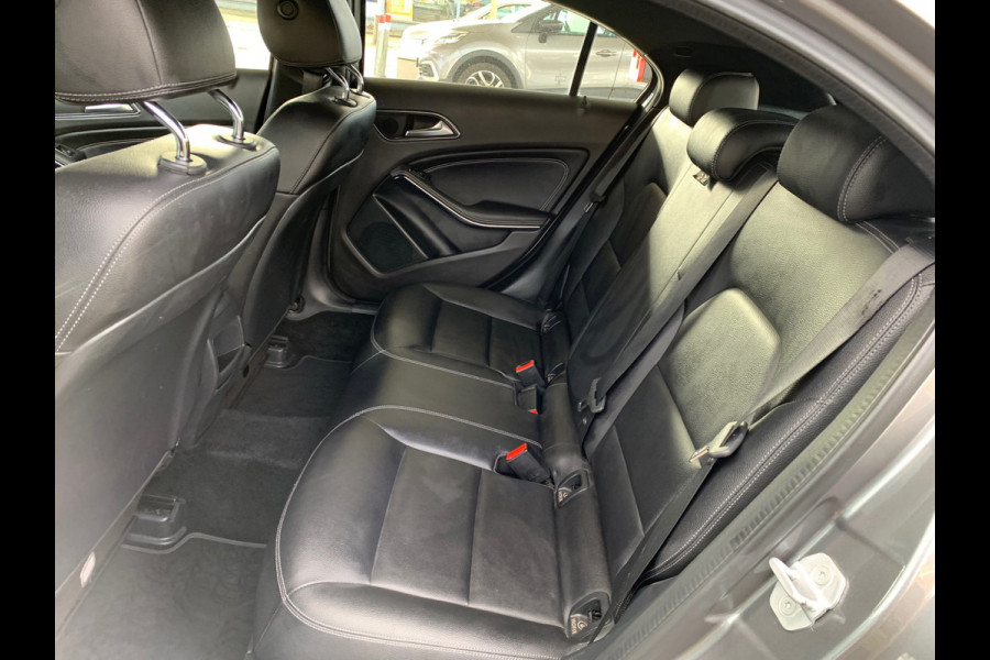 Mercedes-Benz A-Klasse AUTOMAAT-NAVI-CAMERA-LED-NIEUWE APK