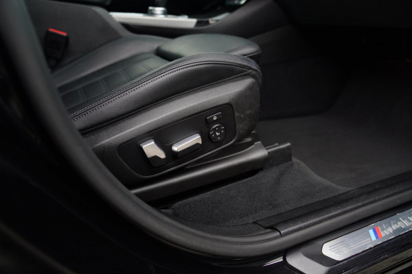 BMW X3 M40i xDrive High Executive | Panorama | Sfeerverlichting | Adaptieve LED | Achteruitrijcamera | Head up Display | NAP |