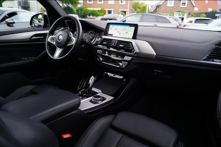BMW X3 M40i xDrive High Executive | Panorama | Sfeerverlichting | Adaptieve LED | Achteruitrijcamera | Head up Display | NAP |